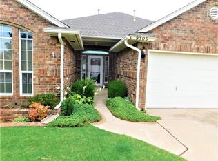 9305 S Lakecrest Dr, Oklahoma City, OK 73159