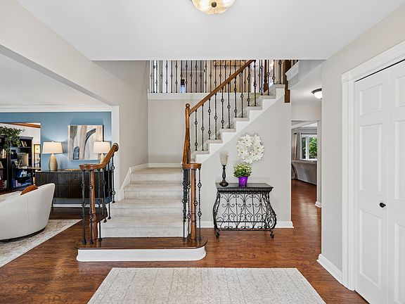 4th image of 15518 Harbor Town Dr
