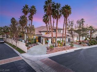8001 Ryans Reef Ln, Las Vegas, NV 89128