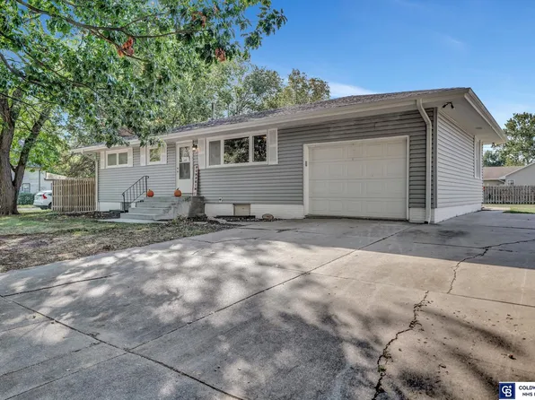 7143 Thurston St, Lincoln, NE 68507