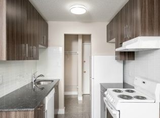 10250 113th St NW, Edmonton, AB