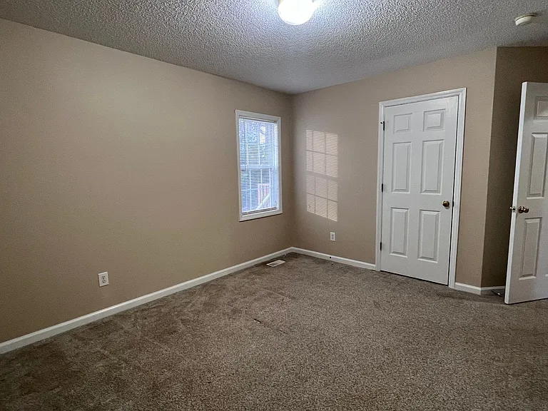 212 Walnut Creek Dr — Photo 14