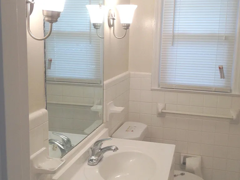 1639 Adelia Pl NE — Photo 23