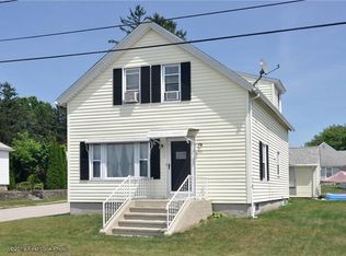 30 N County St, East Providence, RI 02914
