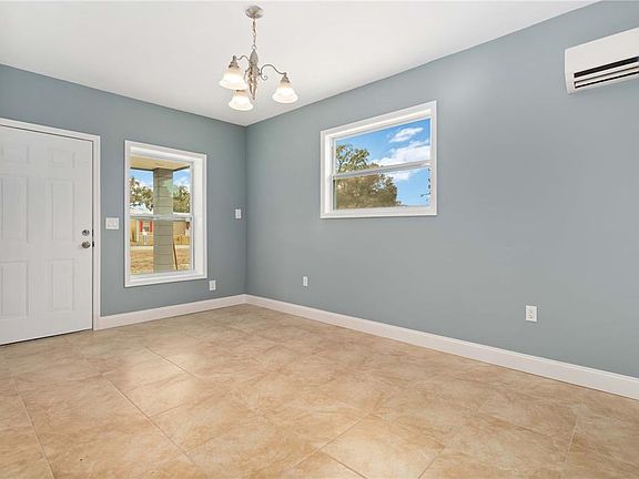 2nd image of 3922 W Ridgewood Dr