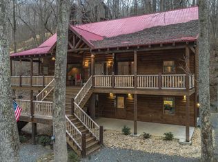 888 Cross Creek Rd, Mineral Bluff, GA 30559
