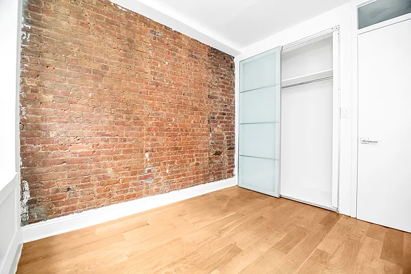 Rented by REAL New York | media 6