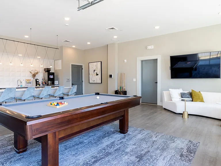 Altitude Raleigh Apartments — Photo 27