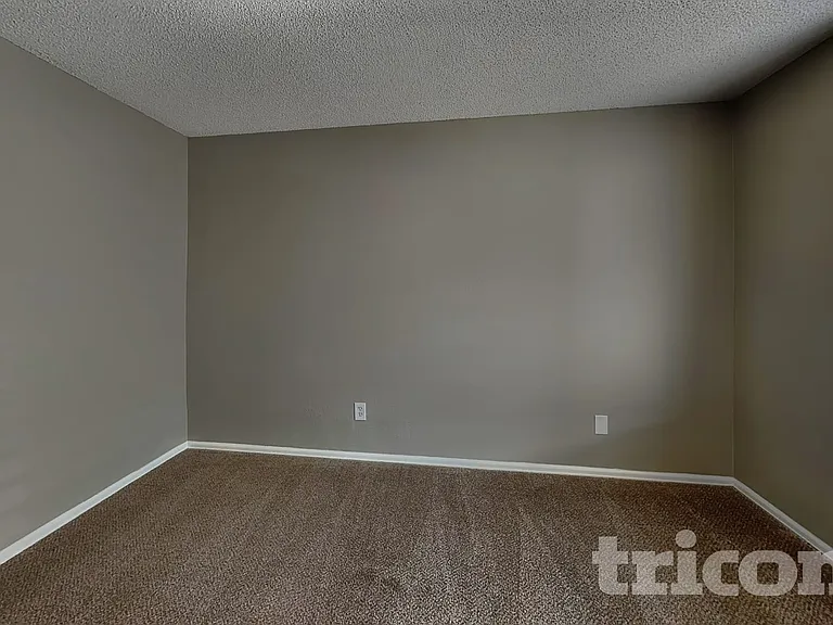 8462 S Sunflower St — Photo 3