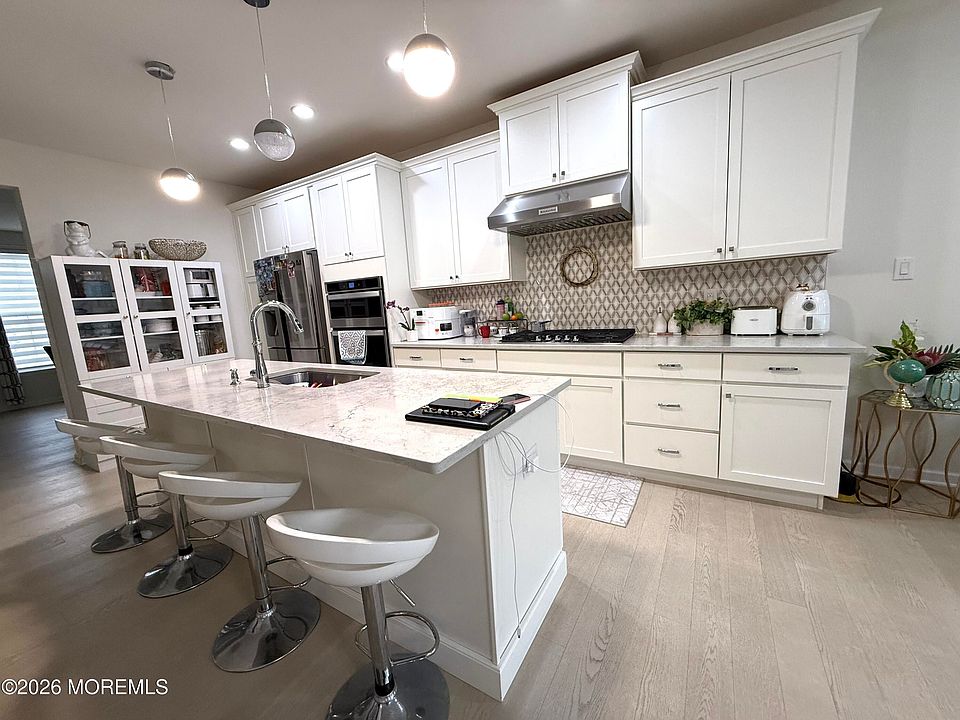 1st image of 21 Wisteria Ct