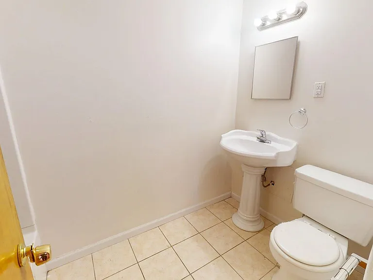 3239 Silsby Rd — Photo 12