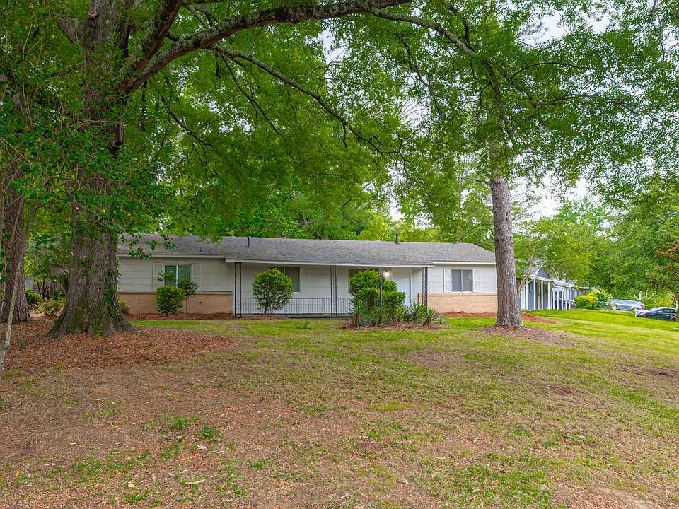 1st image of 3229 Ridgeland Dr
