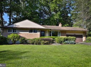 1066 Devon Rd, Jenkintown, PA 19046