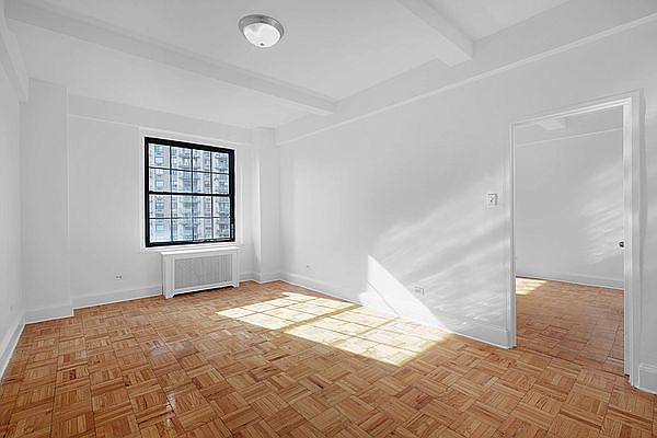 1st image of 160 W 71st St APT 19D