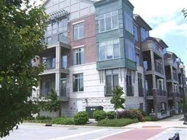16800 Van Aken Blvd APT 104, Shaker Heights, OH 44120