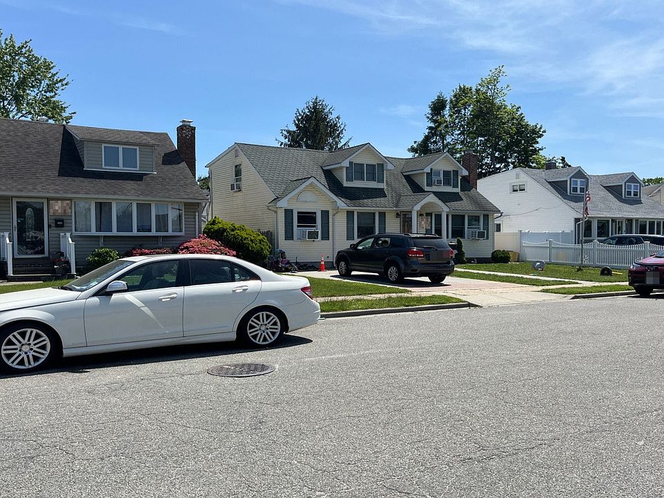 5 Washington Ave, Hicksville, NY 11801 Zillow