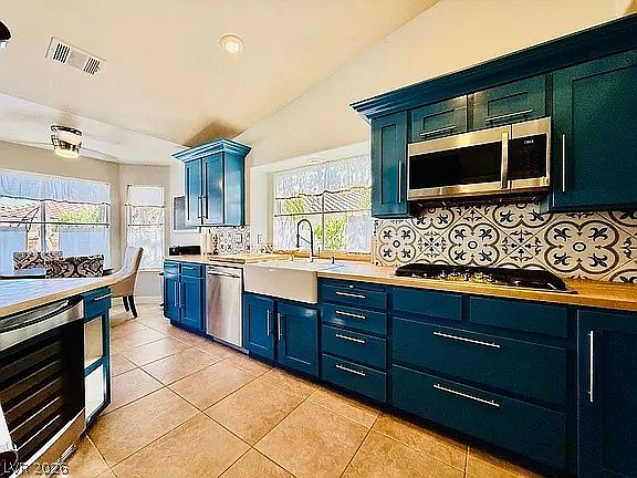 5th image of 8212 Arch Bay Ln