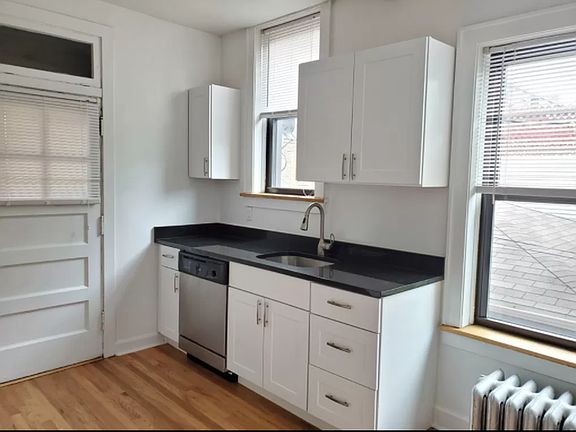 2nd image of 4519 N Paulina St #21-A