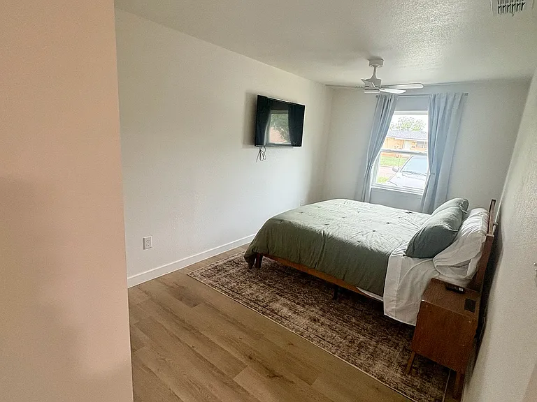 2619 Rountree Dr — Photo 4