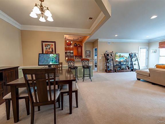 5th image of 2232 Finch Lane #2232