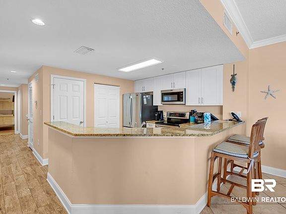 5th image of 375 Beach Club Trl #A1502