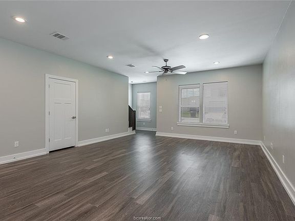 5th image of 307 Poplar St #A
