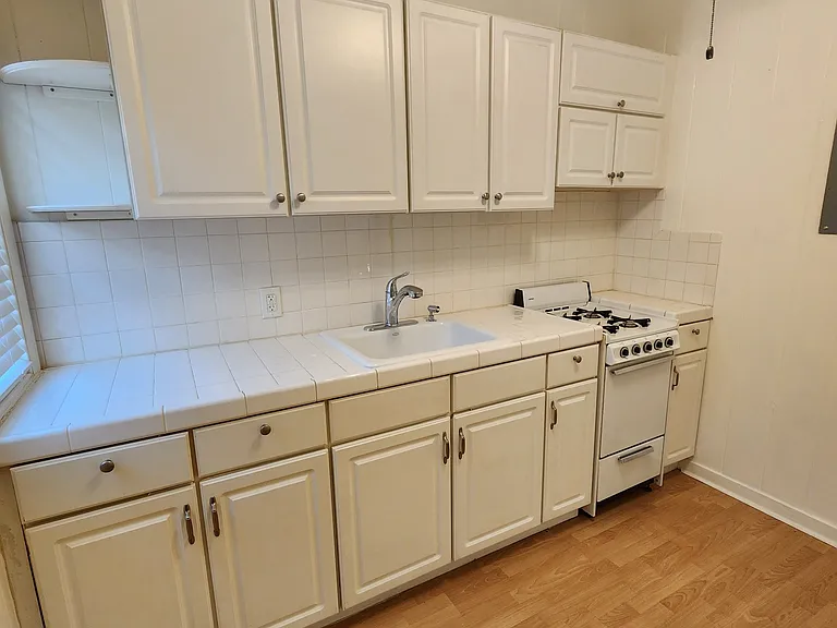 1737 5th St #3 — Photo 4