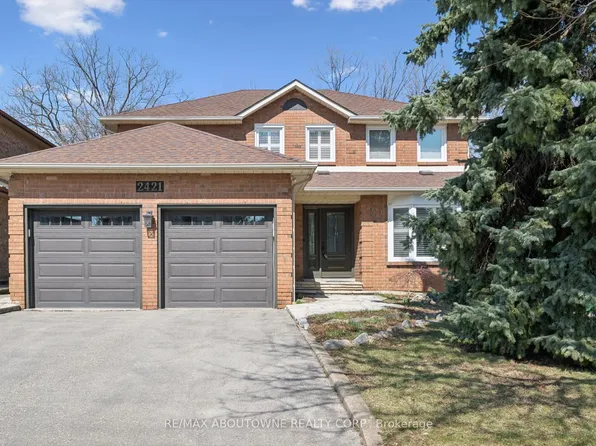 2421 Hargood Pl, Mississauga, ON L5M 3G6