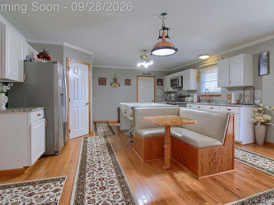 409 Breakwater Ct, photo 12