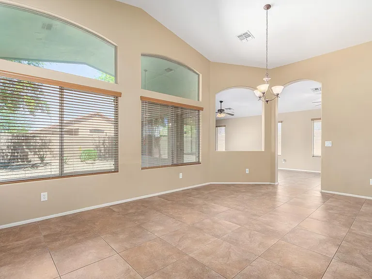 1238 W Dana Dr — Photo 11
