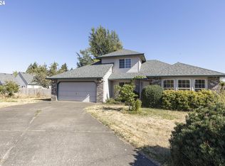 917 Amity Ct, Woodburn, OR 97071