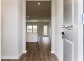 3 bed, 2.5 bath, 1862 sqft, $2,150 — Photo 4