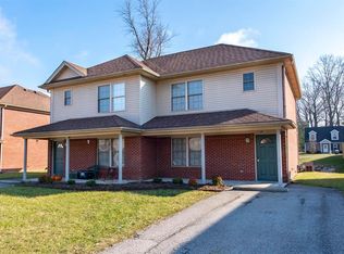 1302 Somerset Ct, Sellersburg, IN 47172