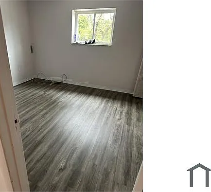 1720 Wright St #7 — Photo 12