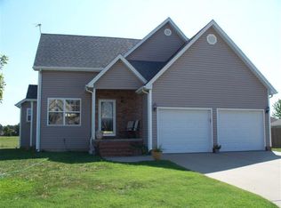 1209 Woodland Rdg, Monett, MO 65708
