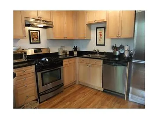 Rented by Douglas Elliman | media 6