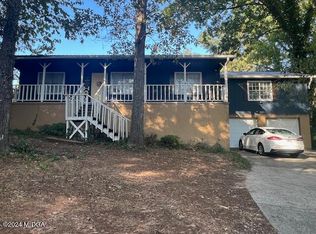 145 Lakeshore Dr S, Ivey, GA 31031