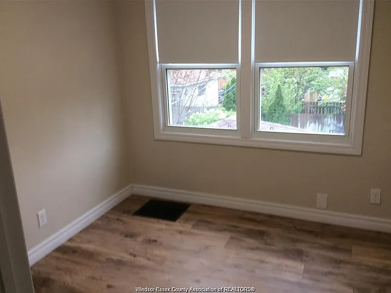 1909 Arthur Rd #UPPER — Photo 8