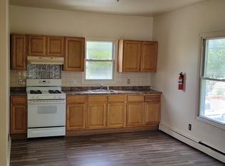 36 Planten Ave FLOOR 2, Haledon, NJ 07508