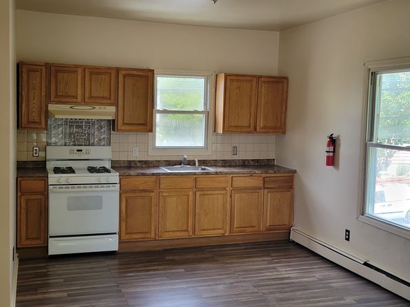 36 Planten Ave FLOOR 2