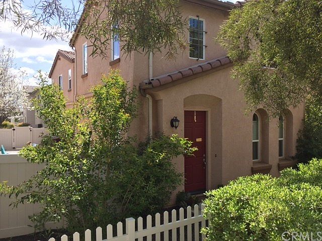 2nd image of 35719 Kittentails Ln