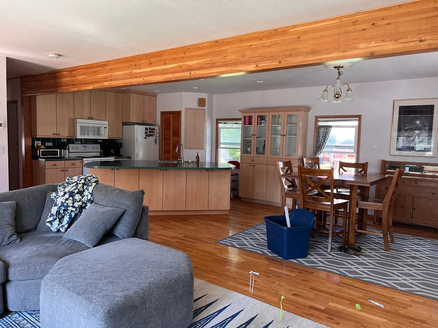 2 bed, 960 sqft, $1,800 — Photo 4