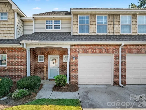 321 Valley Brook Ln SE, Concord, NC 28025