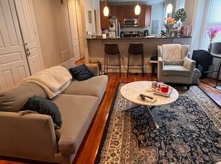 1818 Spruce St APT 3R, Philadelphia, PA 19103