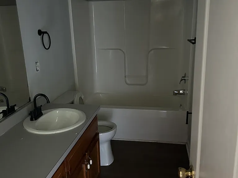 100 Cotton Ct — Photo 8