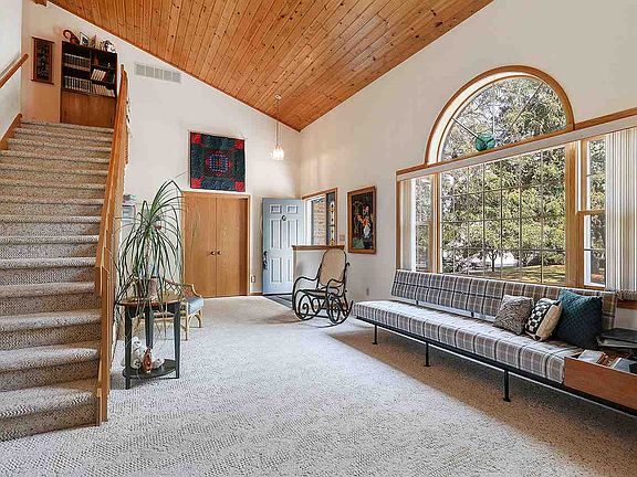 2nd image of 2520 Saint Ann Dr