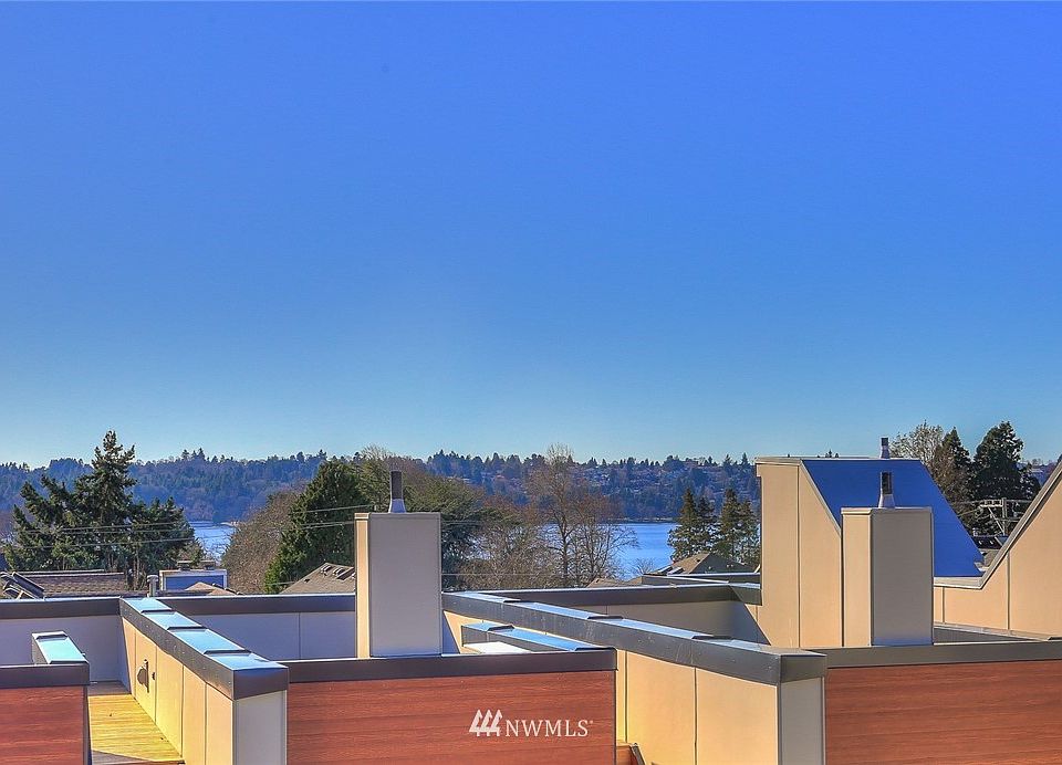 2nd image of 7435 A 4th Avenue NE