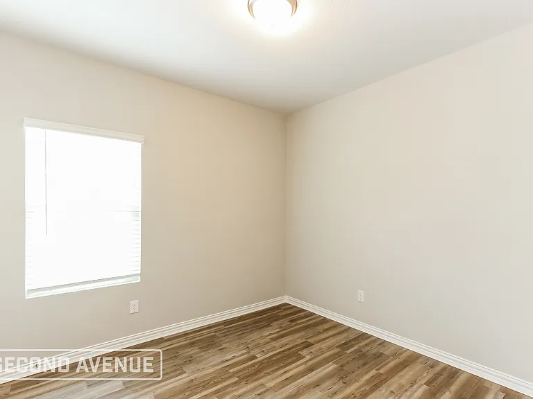 1431 Rolling Fox Dr — Photo 15