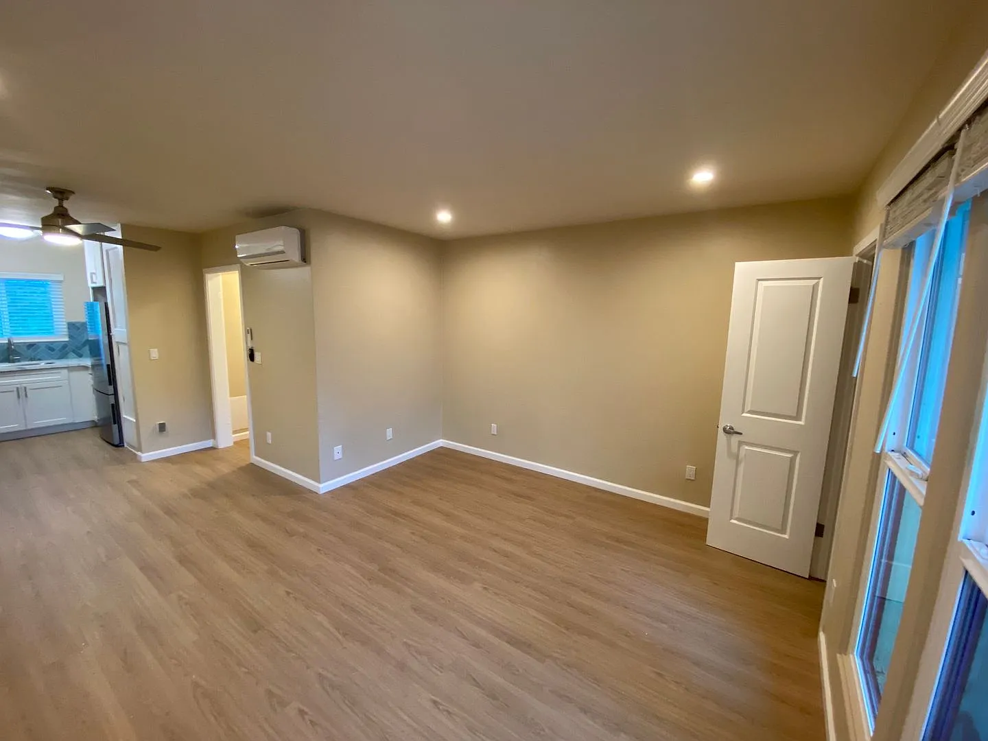 1411 Tyler Avenue — Photo 2