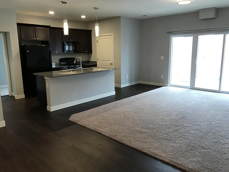 1551 McCleary Ln — Photo 1